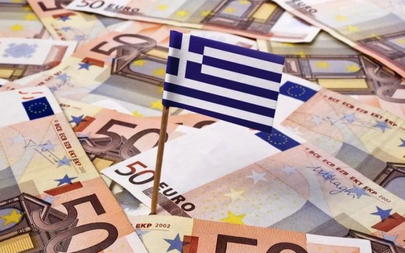 Οικονομολόγοι για έξοδο στις αγορές: Δεν υπάρχει λόγος για πανηγυρισμούς